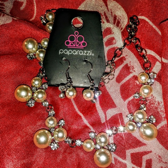 Paparazzi Jewelry Set Pearl & Rhinestone Combo - Picture 7 of 7